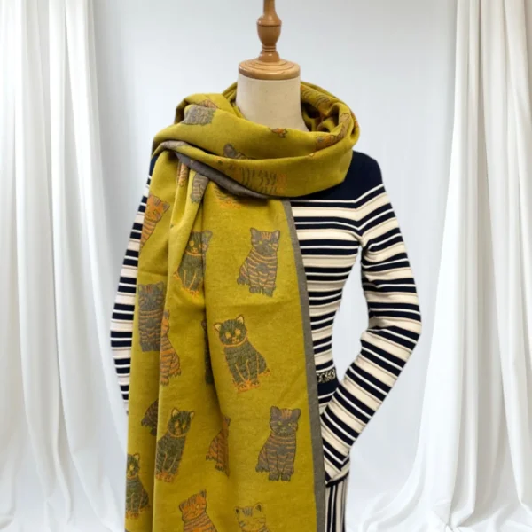 yellow tabby cat scarf